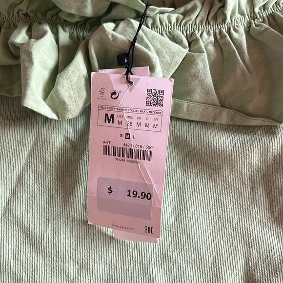 NWT!! Zara Ruffle top - Picture 3 of 5